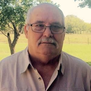 Meet your Posher, Dennis